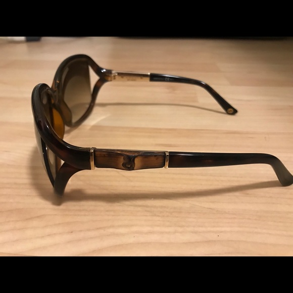 Gucci Sunglasses - Picture 5 of 5